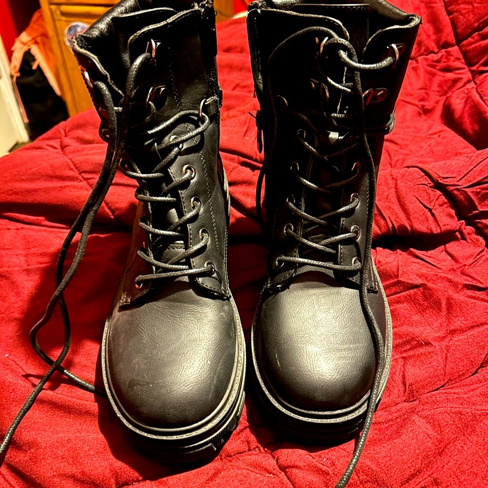 Women boots